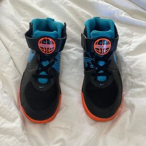 Nike Team Hustle Basketball Shoes